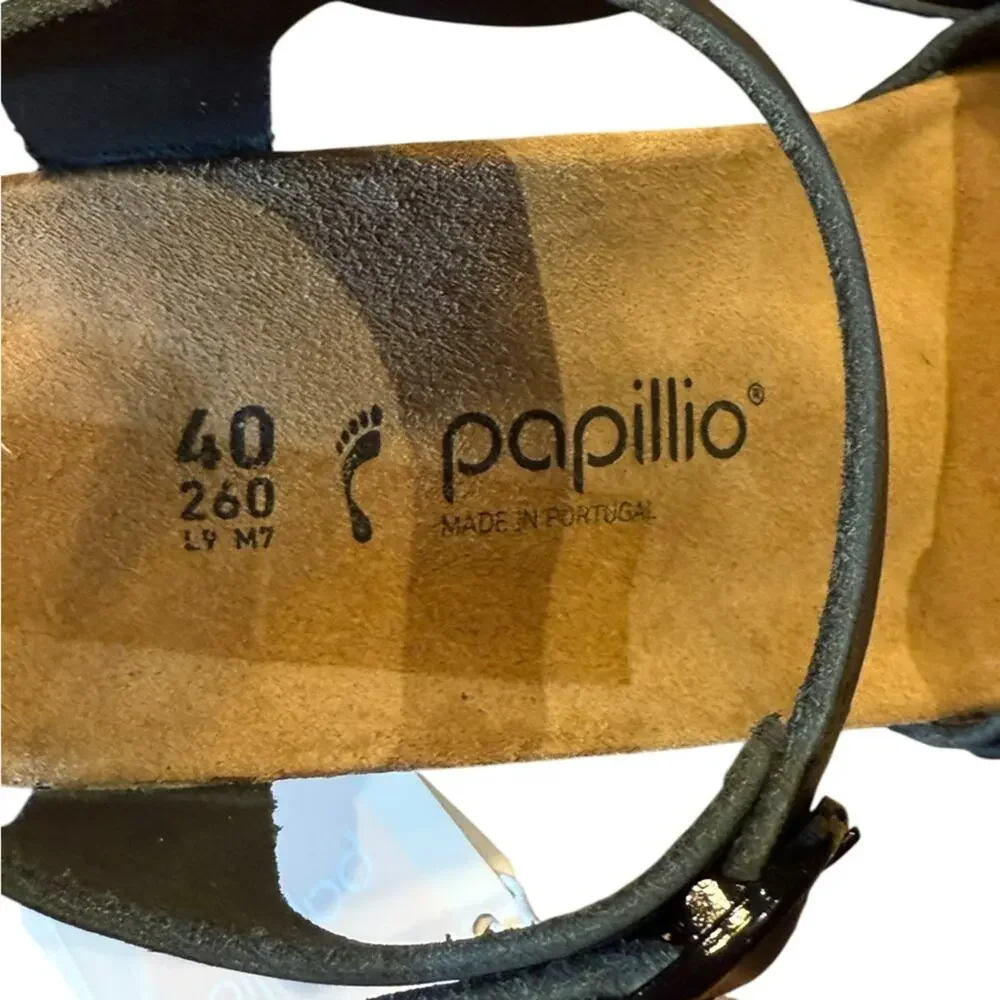 Papillio Smokey Ring Buckle  Women’s Size 9 Black and Tan Wedge Sandals NIB